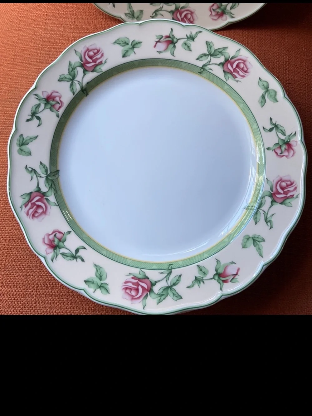 Wedgwood Pink Rose and Green Leaf Porcelain Dinner Plate